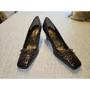 J. Renee Brown Crocodile Embossed Leather Pumps with Bow Detail